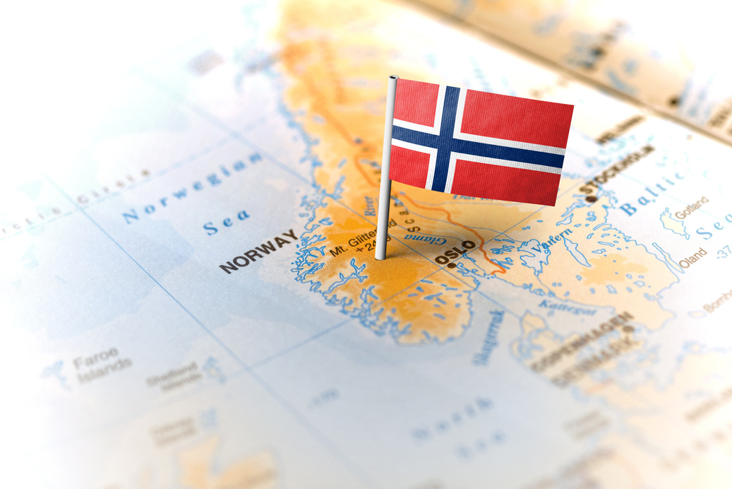 Norway pinned on the map with flag